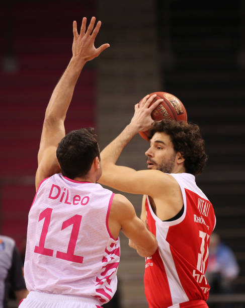 无不显示出 无不显示出