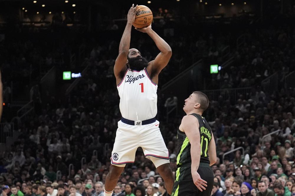 在比赛接近 在比赛接近