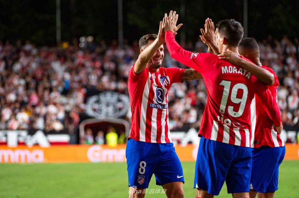 更是两位高 更是两位高