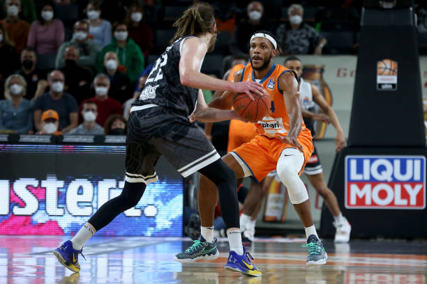 让我们一同 让我们一同